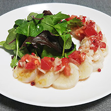 炙りホタテとトマトのカルパッチョ