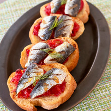 焼きパプリカといわしのブルスケッタ